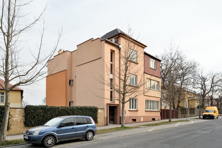 Obytný dům Gustava a Josefiny Theinerových. Foto: Roman Polášek. Rok: 2025