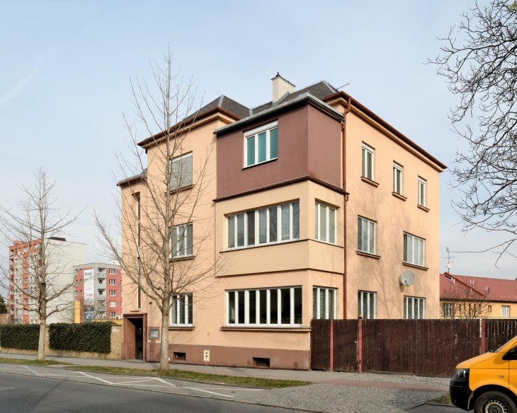 Obytný dům Gustava a Josefiny Theinerových. Foto: Roman Polášek. Rok: 2025