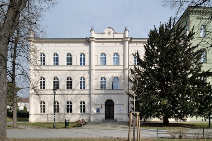  Chlapecká obecná a měšťanská škola