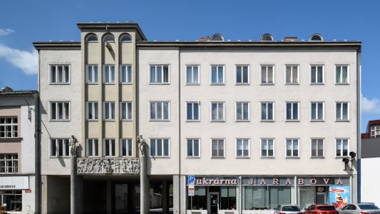  Dom mieszkalno-usługowy Miejskiej Kasy Oszczędnościowej