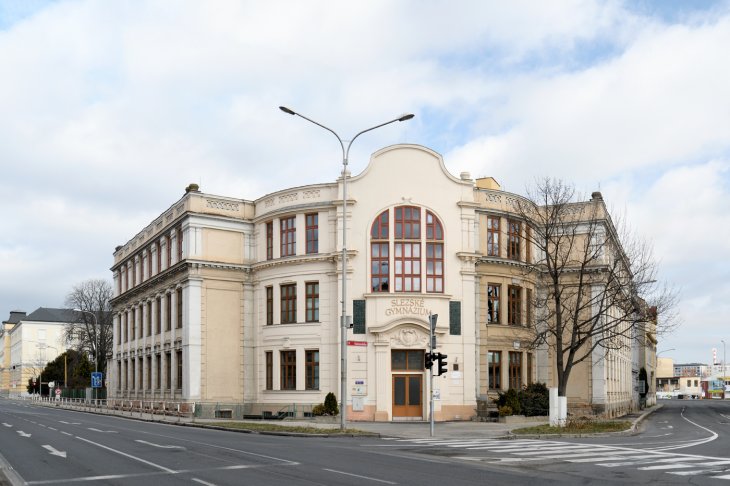  Schillerova chlapecká obecná škola
