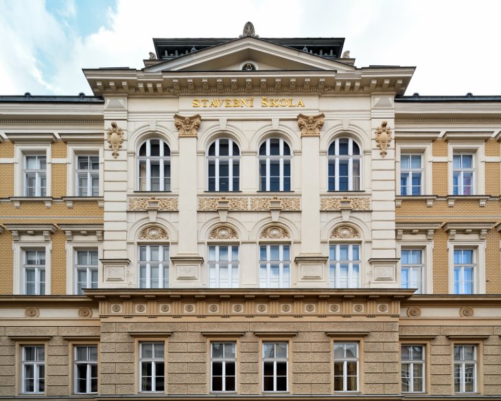 Dívčí měšťanská škola řádu německých rytířů. Foto: Roman Polášek. Rok: 2025
