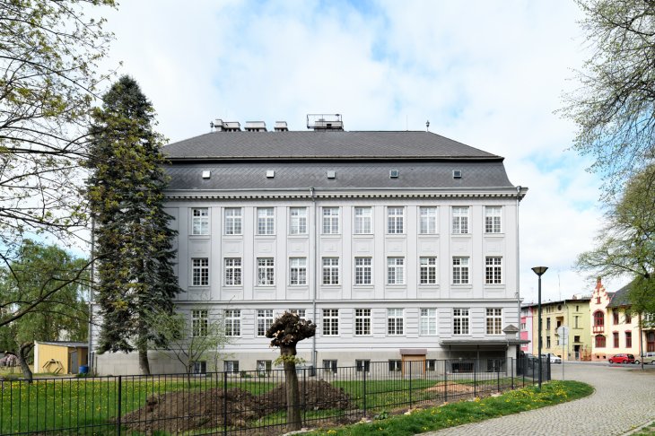  Chlapecká měšťanská škola